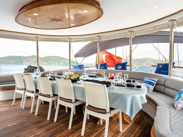 QUESTA VITA Custom Gulet 32m - alfresco dining area QUESTA VITA Custom Gulet 32m - alfresco dining area