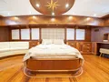 QUESTA VITA Custom Gulet 32m - master cabin bed QUESTA VITA Custom Gulet 32m - master cabin bed