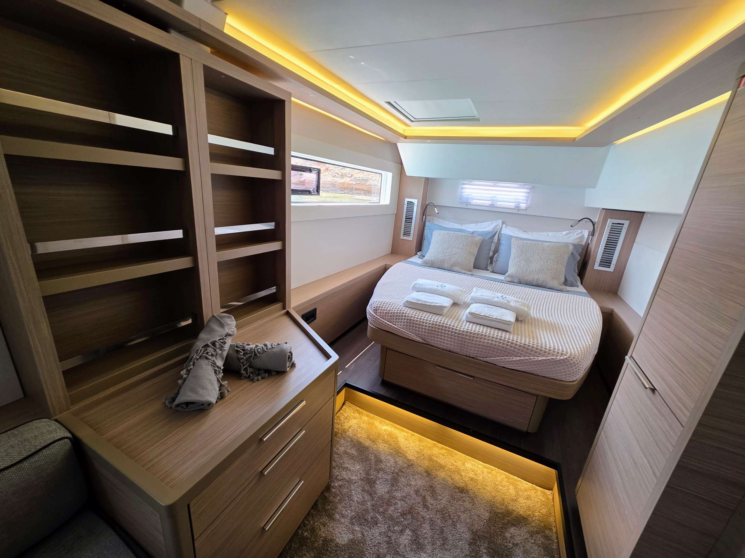 Charter Yacht ZALINA - Lagoon 46 - 3 Cabins - Athens - Mykonos - Paros - Cyclades - Greece