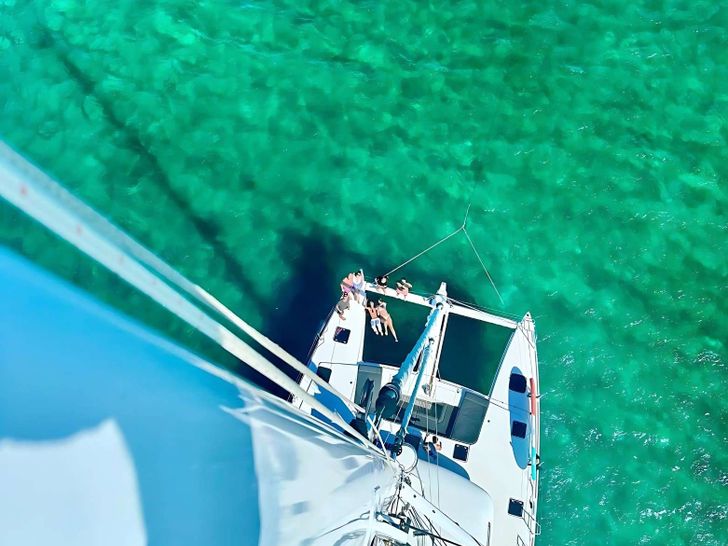AMURA Lagoon 560 - foredeck top shot AMURA Lagoon 560 - foredeck top shot