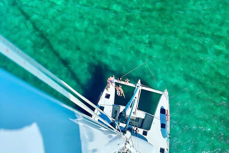 Charter Yacht AMURA - Lagoon 560 - 3 Cabins - Nassau - Paradise Island - Exumas - Bahamas