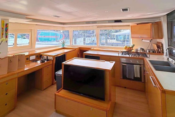 Charter Yacht AMURA - Lagoon 560 - 3 Cabins - Nassau - Paradise Island - Exumas - Bahamas