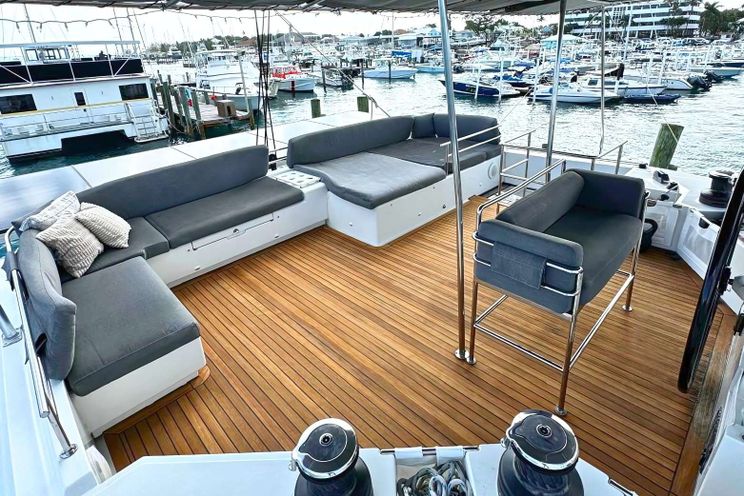 Charter Yacht AMURA - Lagoon 560 - 3 Cabins - Nassau - Paradise Island - Exumas - Bahamas