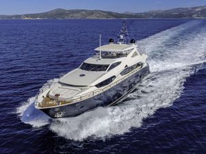 ARAGO - Sunseeker 34m - 5 Cabins - Trogir - Split - Dubrovnik - Hvar - Croatia - Kotor - Montenegro ARAGO - Sunseeker 34m - 5 Cabins - Trogir - Split - Dubrovnik - Hvar - Croatia - Kotor - Montenegro