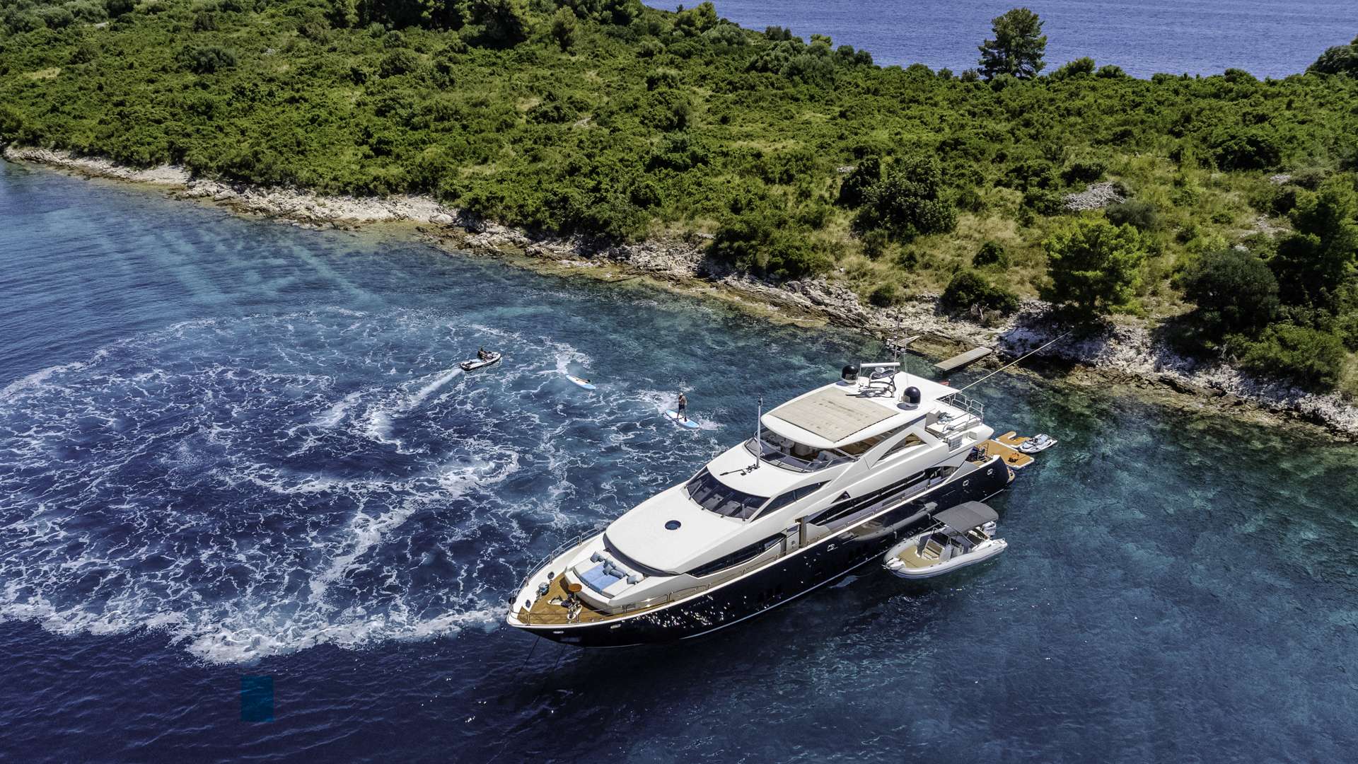 Charter Yacht ARAGO - Sunseeker 34m - 5 Cabins - Trogir - Split - Dubrovnik - Hvar - Croatia - Kotor - Montenegro