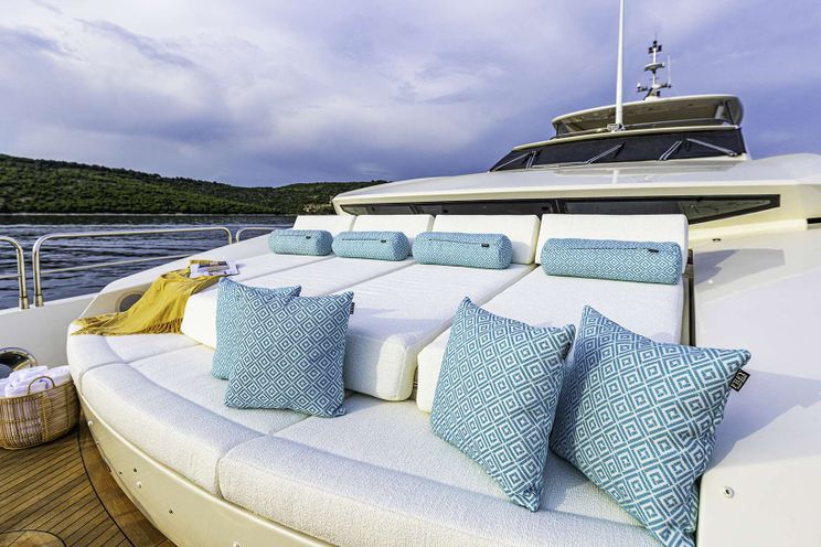 Charter Yacht ARAGO - Sunseeker 34m - 5 Cabins - Trogir - Split - Dubrovnik - Hvar - Croatia - Kotor - Montenegro