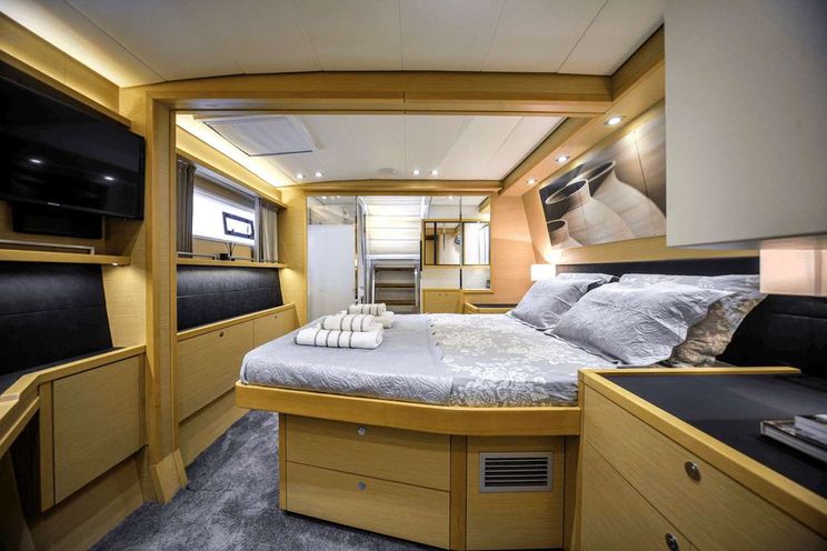 Charter Yacht AURA - Lagoon 560 - 5 Cabins - Alimos - Athens - Mykonos - Santorini - Greece