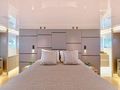 MILGAUSS Admiral 24 - master cabin bed MILGAUSS Admiral 24 - master cabin bed