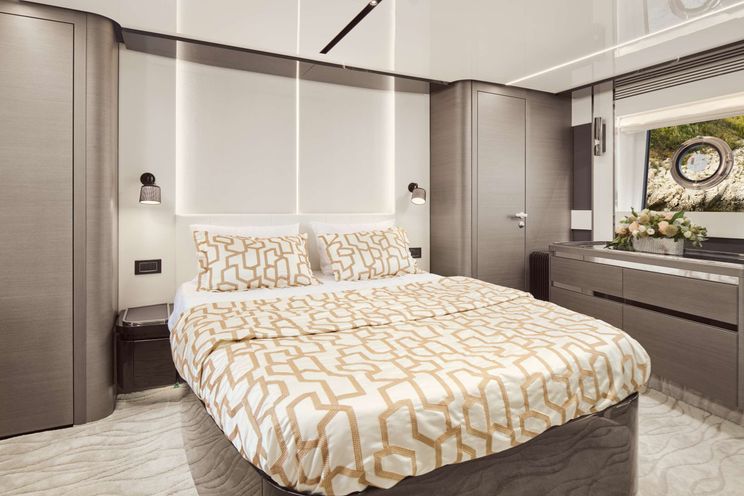 Charter Yacht MYNE - Azimut S8 - 4 Cabins - Kastela - Split - Dubrovnik - Hvar - Croatia