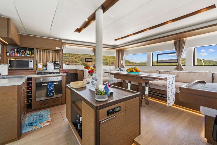 Charter Yacht EXTRA NAUTI - Lagoon 50 - 4 Cabins - Tortola - Anegada - Virgin Gorda - BVI - Caribbean