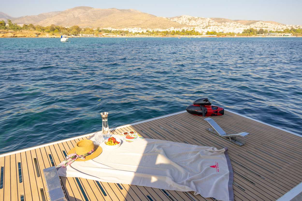 Charter Yacht NEW HORIZONS 4 - Bali 5.8 - 4 Cabins - Athens - Mykonos - Paros - Cyclades - Greece