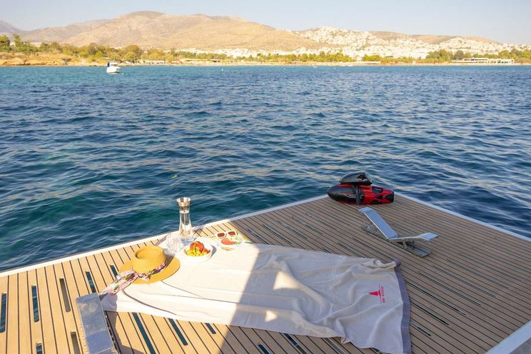 Charter Yacht NEW HORIZONS 4 - Bali 5.8 - 4 Cabins - Athens - Mykonos - Paros - Cyclades - Greece