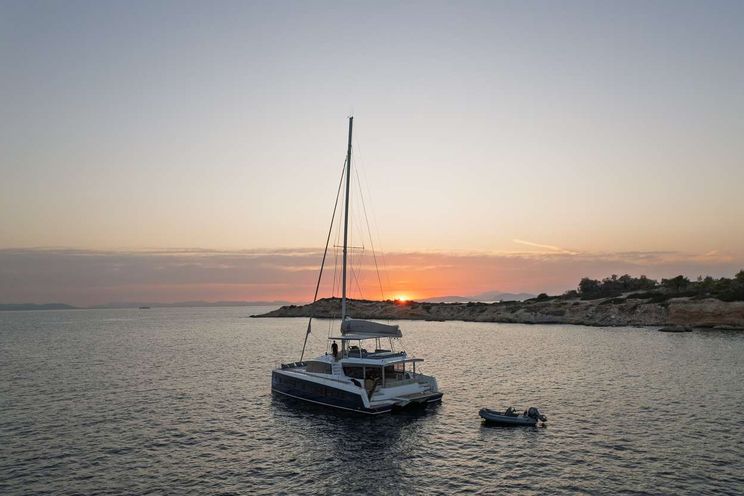 Charter Yacht NEW HORIZONS 4 - Bali 5.8 - 4 Cabins - Athens - Mykonos - Paros - Cyclades - Greece