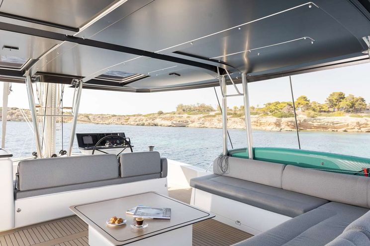 Charter Yacht NEW HORIZONS 4 - Bali 5.8 - 4 Cabins - Athens - Mykonos - Paros - Cyclades - Greece