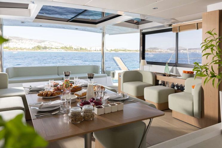 Charter Yacht NEW HORIZONS 4 - Bali 5.8 - 4 Cabins - Athens - Mykonos - Paros - Cyclades - Greece