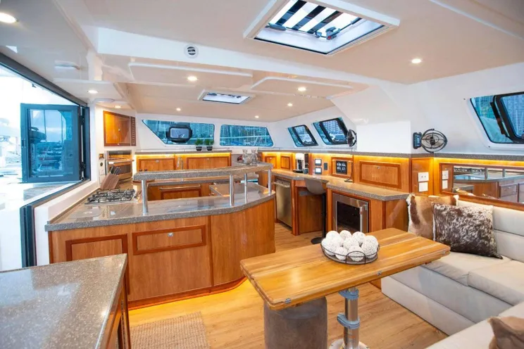 Charter Yacht NAUTI MERMAID - Royal Cape Majestic 530 - 3 Cabins - Tortola - Anegada - Virgin Gorda - BVI - Caribbean