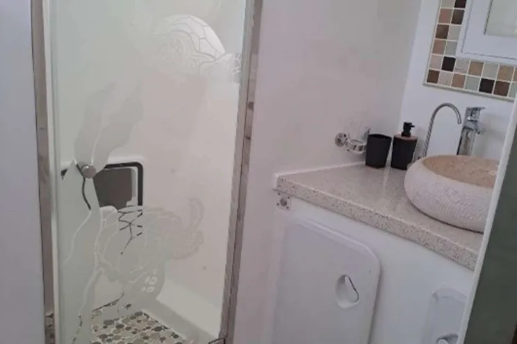 Charter Yacht NAUTI MERMAID - Royal Cape Majestic 530 - 3 Cabins - Tortola - Anegada - Virgin Gorda - BVI - Caribbean