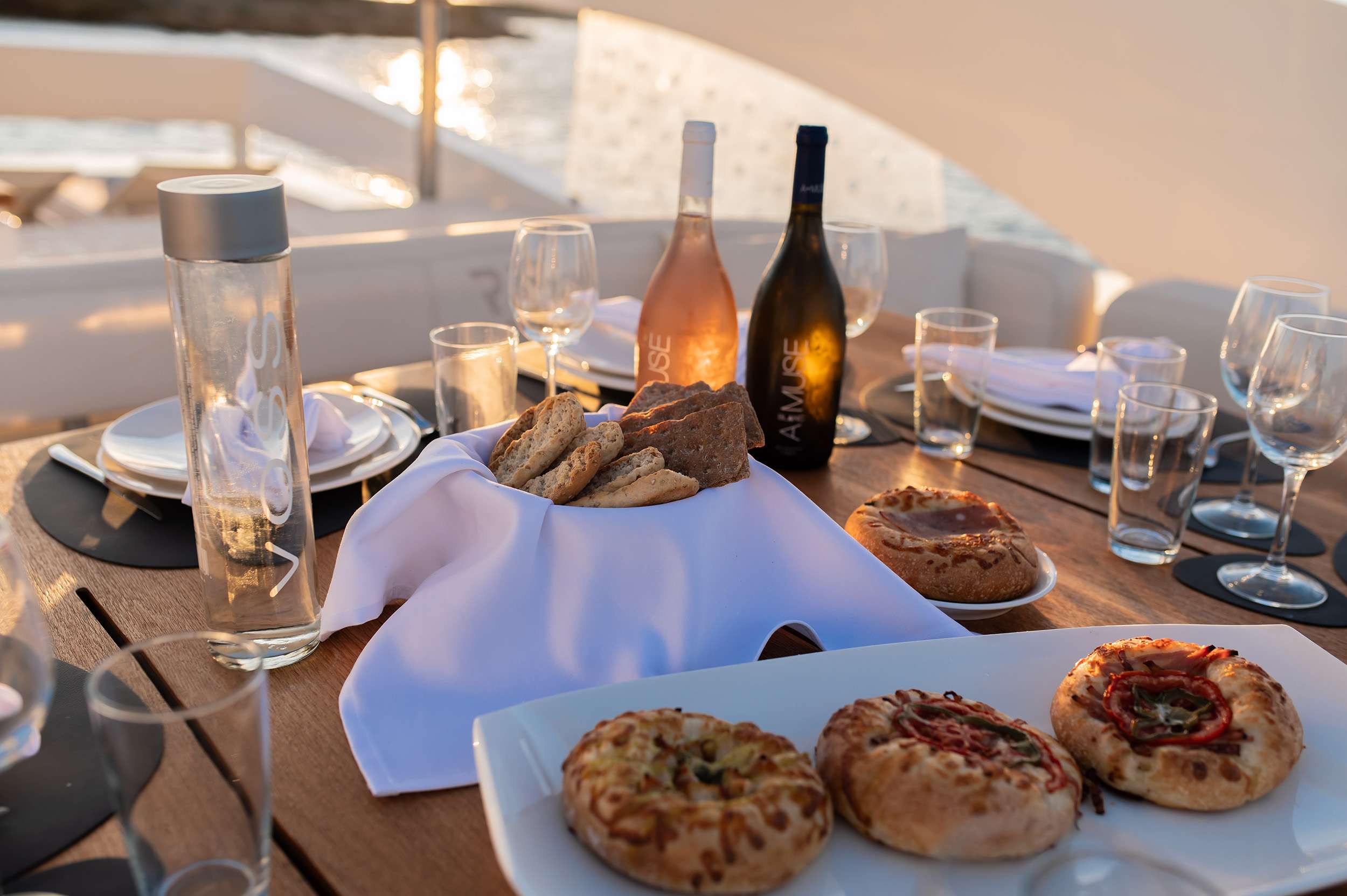 Charter Yacht RED ROSE - Aicon 85 Fly - 4 Cabins - Athens - Mykonos - Paros - Cyclades - Greece