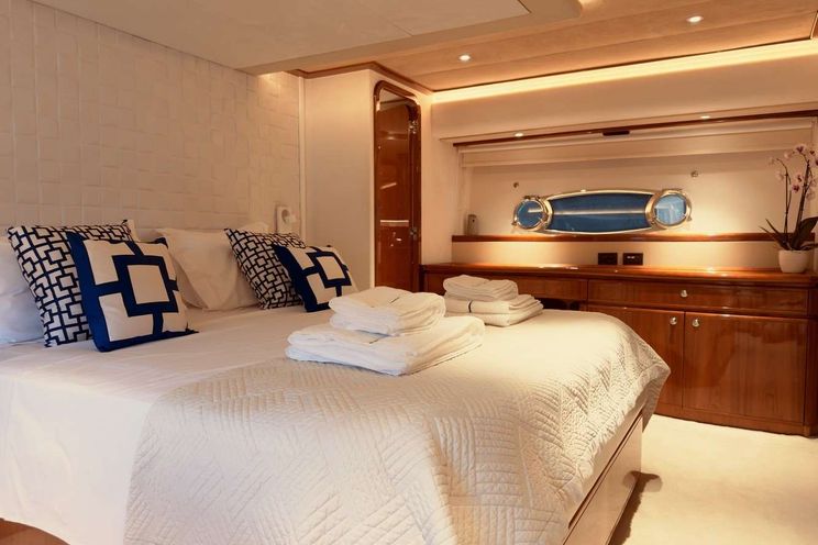 Charter Yacht ARCELIA - Ferretti 23m - 4 Cabins - Athens - Mykonos - Paros - Cyclades - Greece
