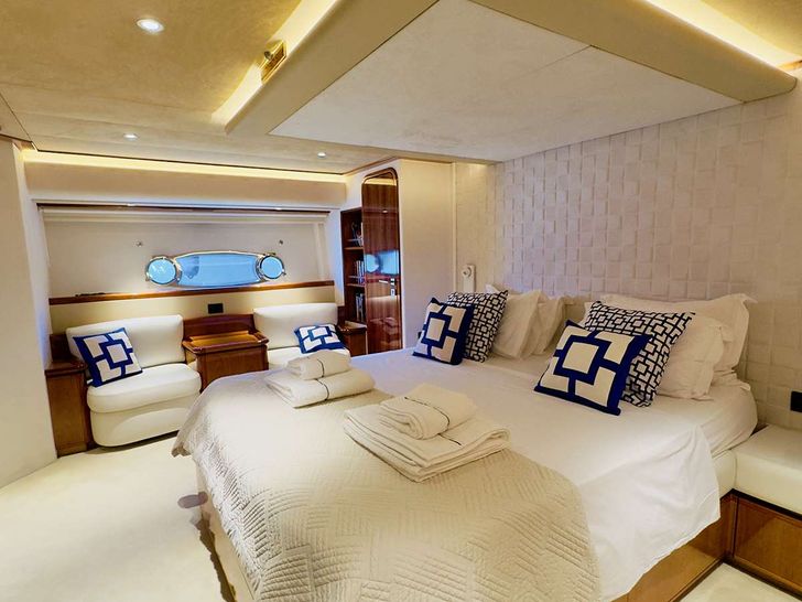 ARCELIA Ferretti 23m - master cabin ARCELIA Ferretti 23m - master cabin