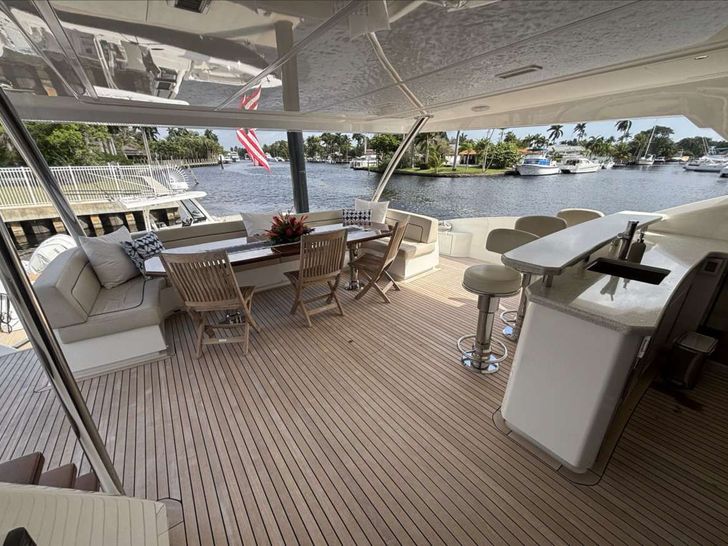 INDIGO Viking 93MY - aft deck INDIGO Viking 93MY - aft deck