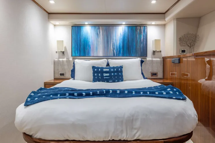 Charter Yacht INDIGO - Viking 93MY - 4 Cabins - Nassau - Exumas - Bahamas