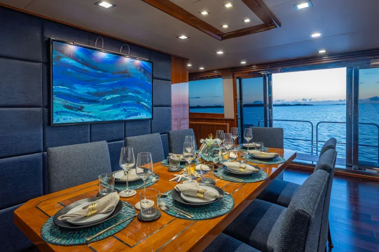 Charter Yacht INDIGO - Viking 93MY - 4 Cabins - Nassau - Exumas - Bahamas