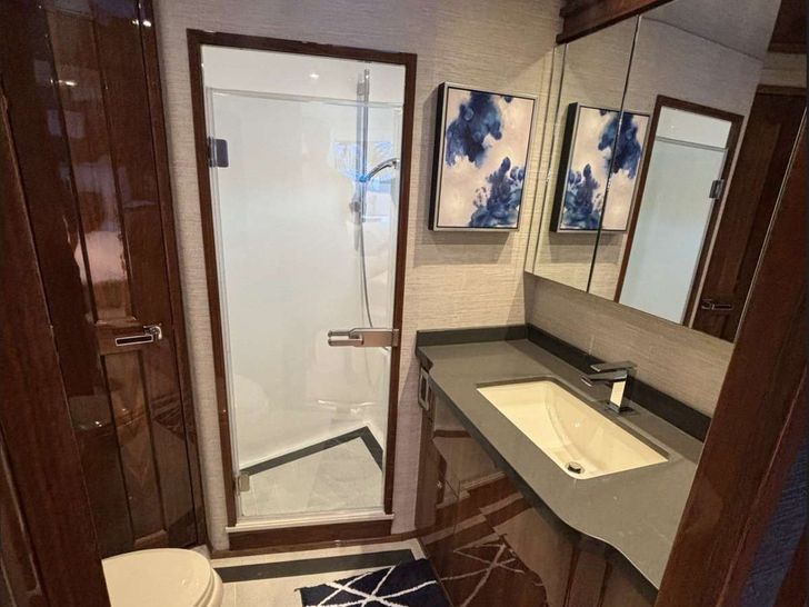INDIGO Viking 93MY - master cabin bathroom INDIGO Viking 93MY - master cabin bathroom