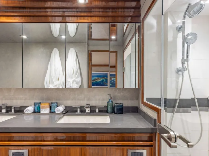INDIGO Viking 93MY - master cabin bathroom INDIGO Viking 93MY - master cabin bathroom