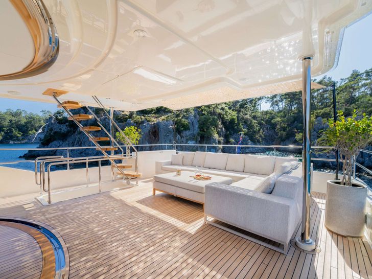 MILENA Custom Line Navetta 28 - sky deck aft MILENA Custom Line Navetta 28 - sky deck aft