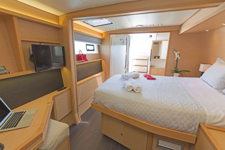 Charter Yacht COOL BREEZE - Lagoon 560 - 4 Cabins - Split - Dubrovnik - Hvar - Croatia