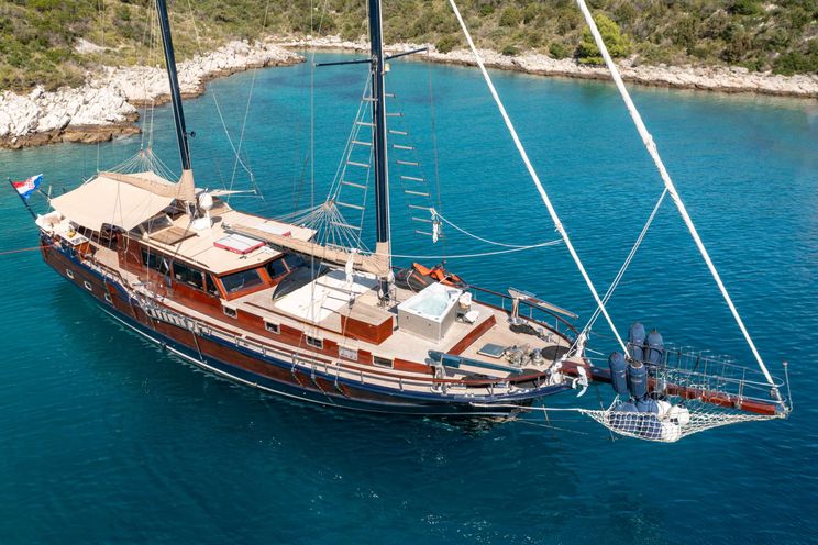 Charter Yacht PACHA - Tuzla Shipyard Custom Gulet 28m - 4 Cabins - Split - Dubrovnik - Hvar - Croatia