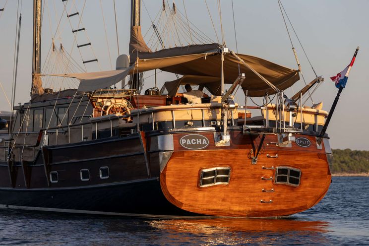 Charter Yacht PACHA - Tuzla Shipyard Custom Gulet 28m - 4 Cabins - Split - Dubrovnik - Hvar - Croatia