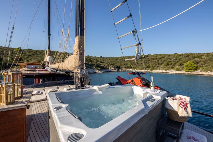 Charter Yacht PACHA - Tuzla Shipyard Custom Gulet 28m - 4 Cabins - Split - Dubrovnik - Hvar - Croatia