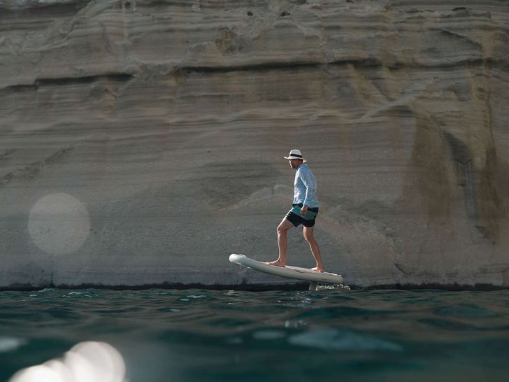 AKANA Lagoon 52F - e-Foiling AKANA Lagoon 52F - e-Foiling