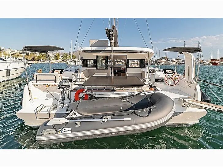 PHOEBE Excess 14 - stern with the dinghy PHOEBE Excess 14 - stern with the dinghy