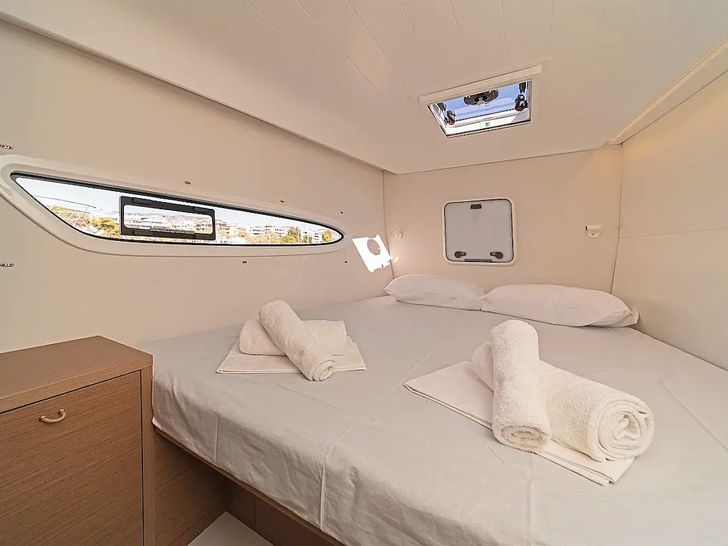 PHOEBE Excess 14 - VIP cabin PHOEBE Excess 14 - VIP cabin