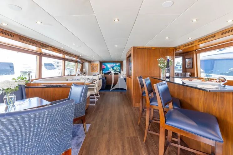 Charter Yacht A PLACE IN THE SUN - Broward 100 - 5 Cabins - Nassau - Exumas - Bahamas