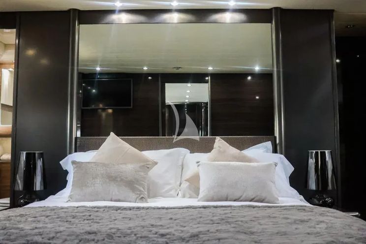 Charter Yacht A4 - Leopard Arno 27 - 4 Cabins - Cannes - Nice - Antibes - St Tropez - French Riviera - Monaco