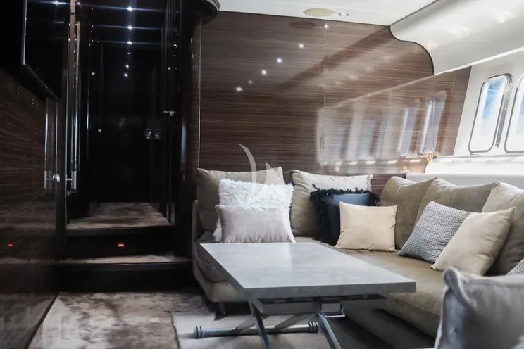 Charter Yacht A4 - Leopard Arno 27 - 4 Cabins - Cannes - Nice - Antibes - St Tropez - French Riviera - Monaco