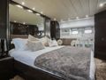 A4 Leopard Arno 27 master cabin