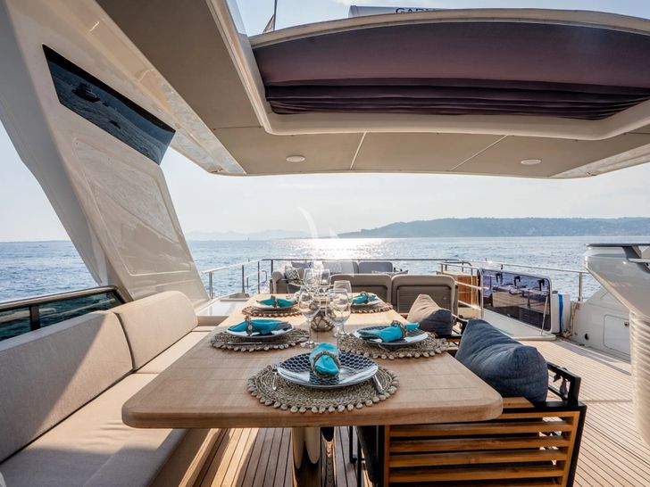 A4A Absolute Navetta 68 - sundeck alfresco dining area A4A Absolute Navetta 68 - sundeck alfresco dining area