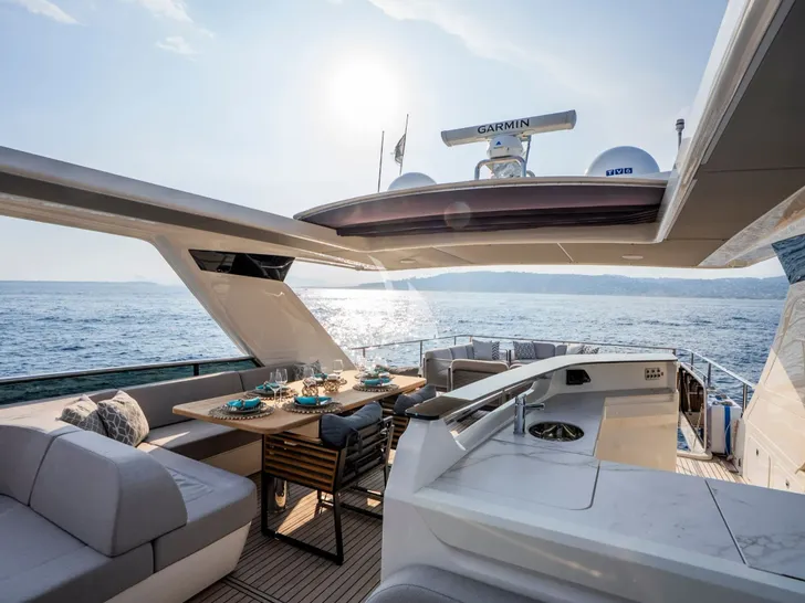 A4A Absolute Navetta 68 - sundeck A4A Absolute Navetta 68 - sundeck