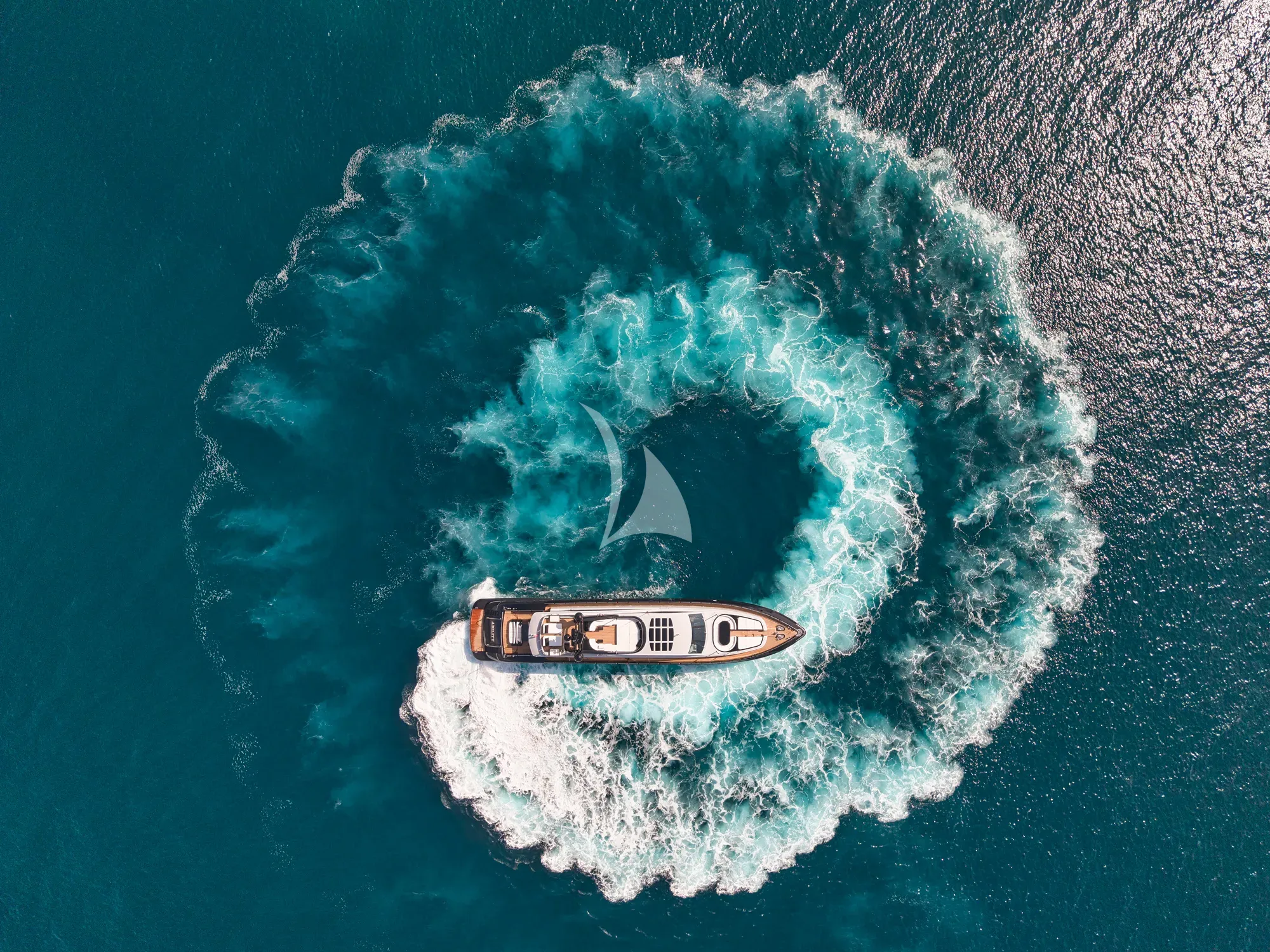 Charter Yacht ABILITY - Codecasa 41S - 5 Cabins - Athens - Mykonos - Paros - Cyclades - Greece