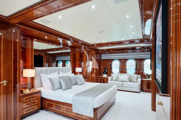 Charter Yacht ABILITY - Codecasa 41S - 5 Cabins - Athens - Mykonos - Paros - Cyclades - Greece