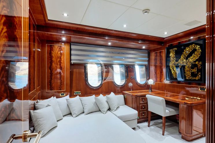 Charter Yacht ABILITY - Codecasa 41S - 5 Cabins - Athens - Mykonos - Paros - Cyclades - Greece