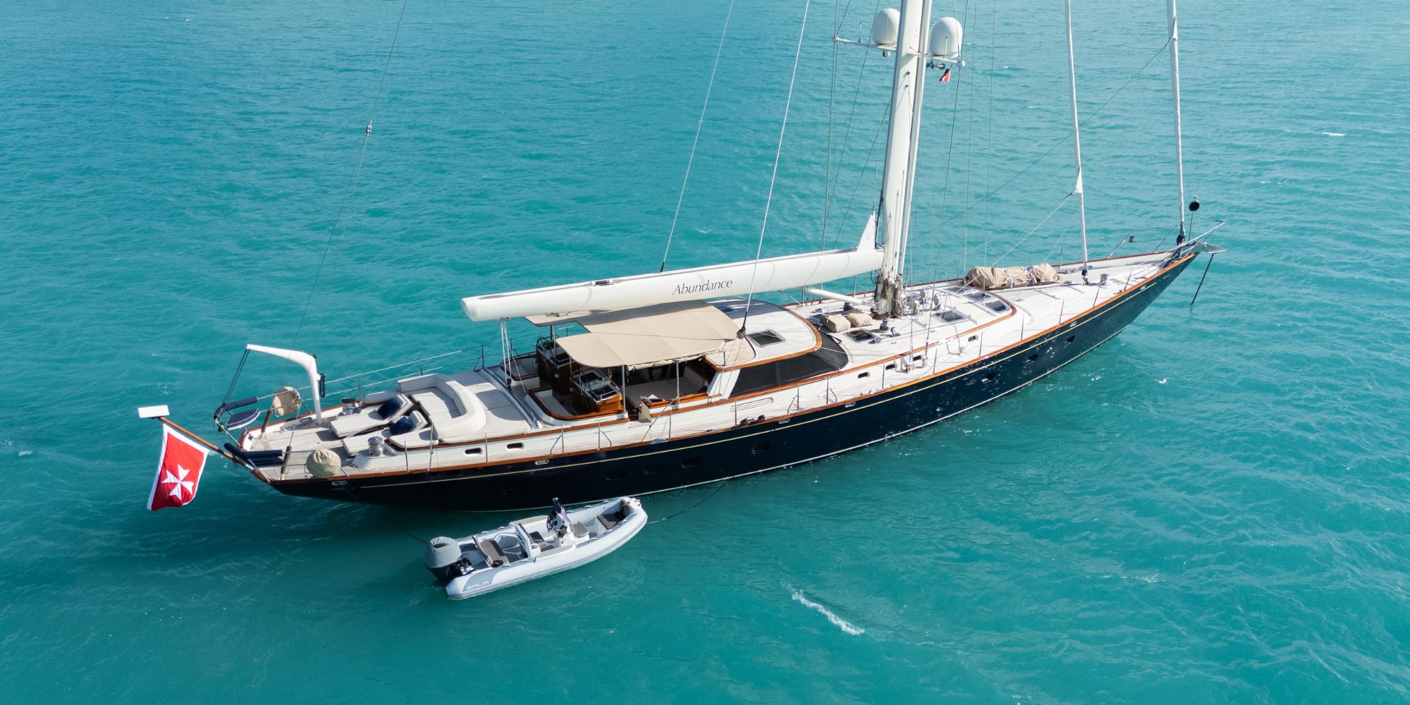 Charter Yacht ABUNDANCE - Alloy 104 - 3 Cabins - Panarea - Moorea - Tahiti - French Polynesia