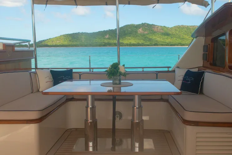 Charter Yacht ABUNDANCE - Alloy 104 - 3 Cabins - Panarea - Moorea - Tahiti - French Polynesia