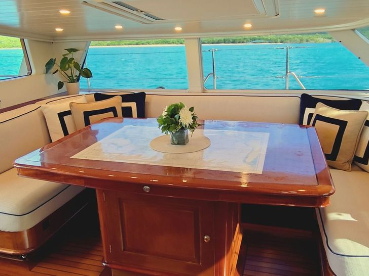 ABUNDANCE Alloy 104 - diner ABUNDANCE Alloy 104 - diner