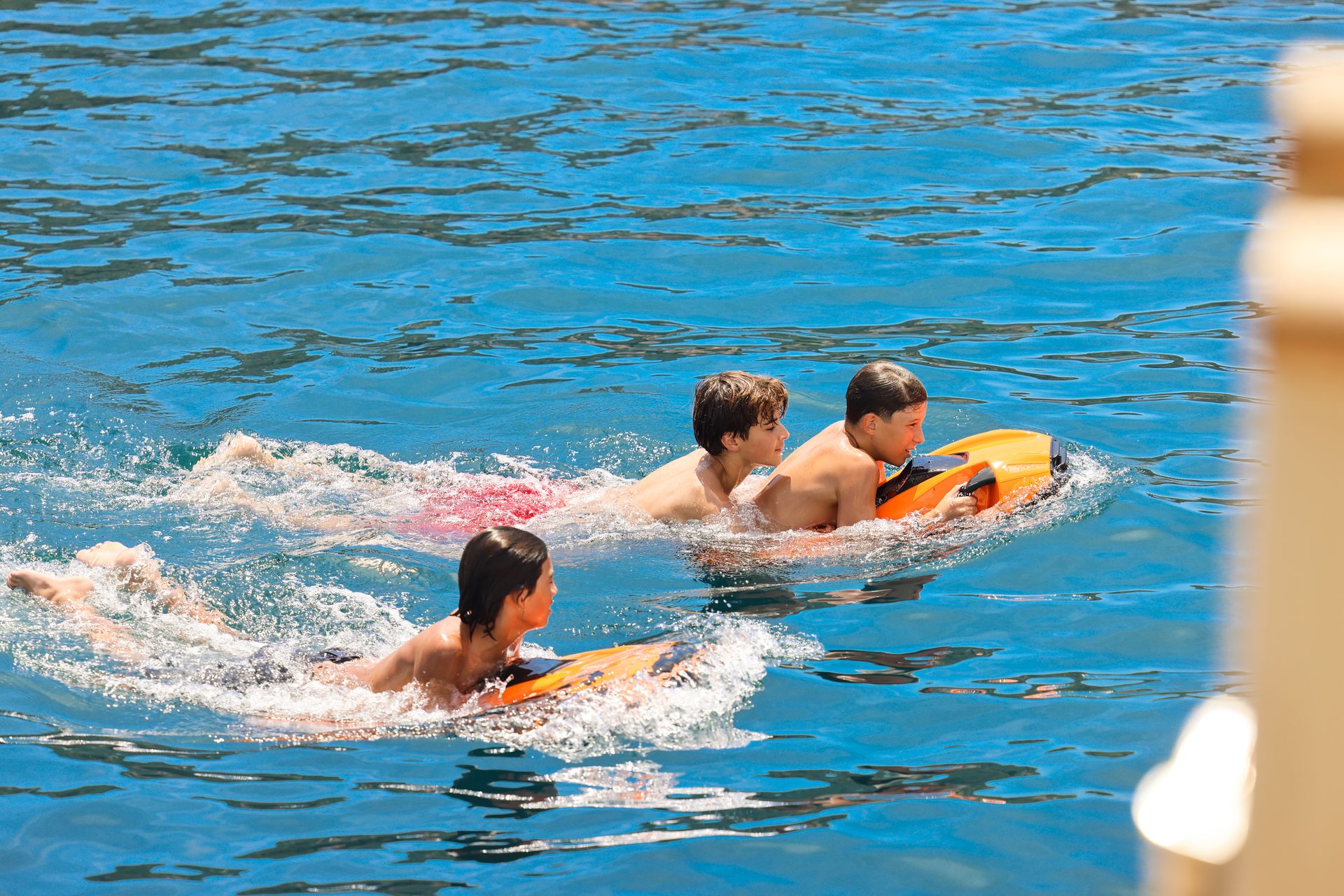 ACCAMA DELTA Azimut 30m - guests enjoying sea scooters